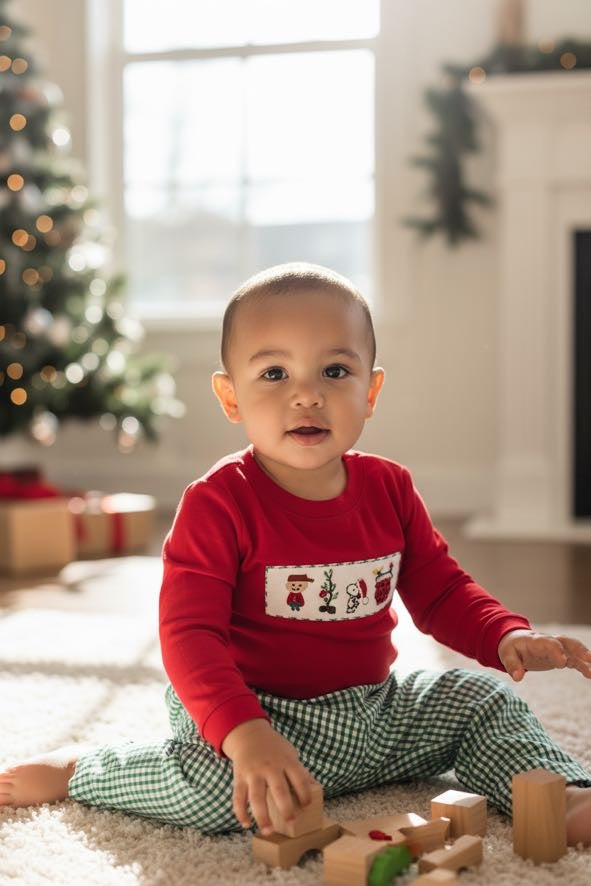 Good grief!  This is the cutest Christmas pants set!